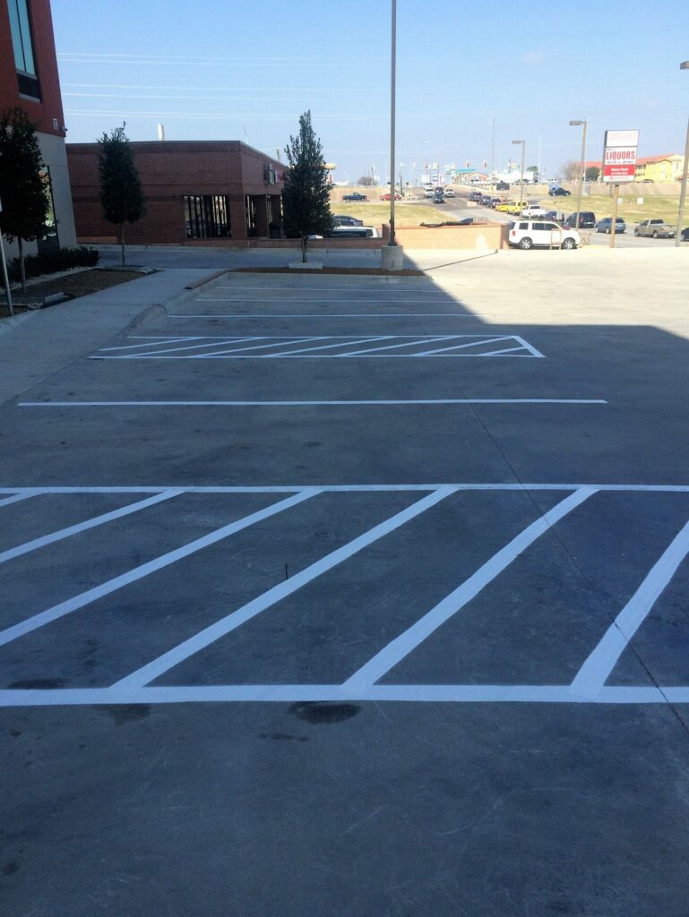 striping parking lots in dallas